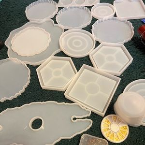 Large epoxy resin making lot